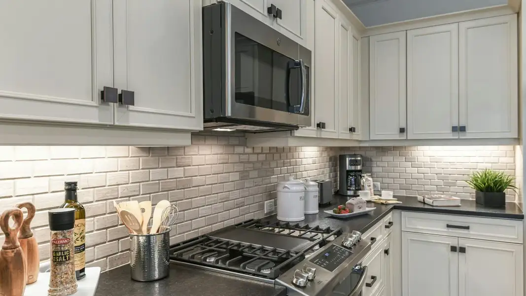 Furnished interior view inside a new home in Vicenza Real Estate and Homes for Sale in North Venice, FL - Neal Communities, Nokomis (Image 27).