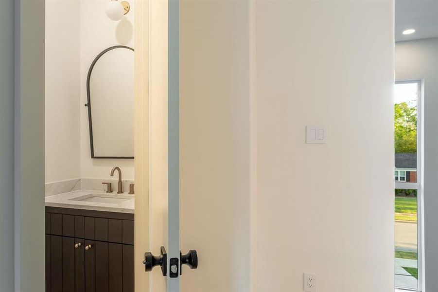 Close-up of interior finishes inside a home in , Dallas (Image 22). Close-up of interior finishes inside a home in , Dallas (Image 22).