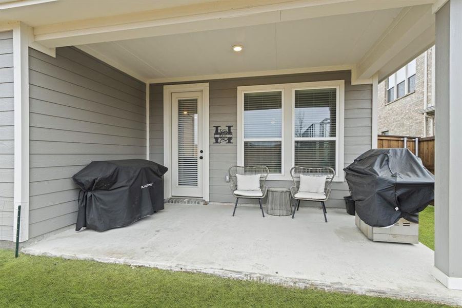 Covered back patio!