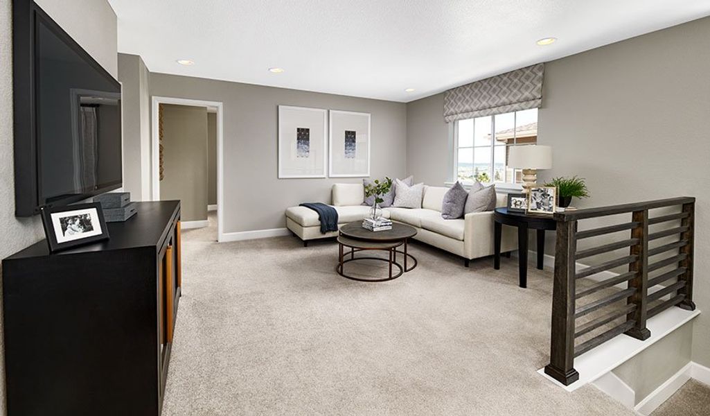 Liesel-D721-HawthornAtTheMeadows Loft