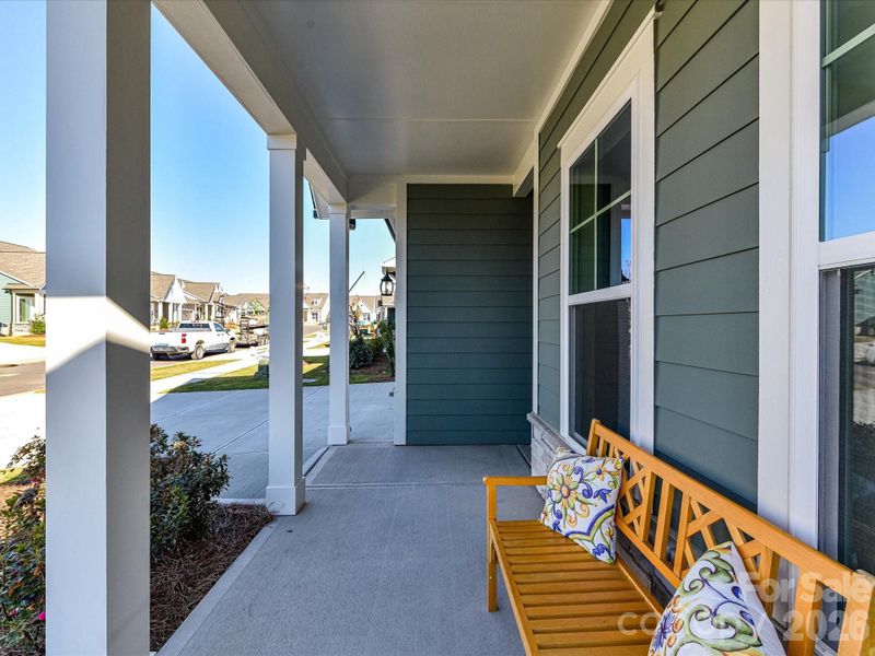 Exterior details and patio area of a home in Encore at Streamside - Classic Series, Waxhaw (Image 14).