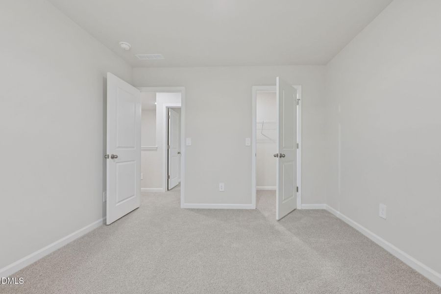 33-web-or-mls-Raleigh - Oak Manor - 500