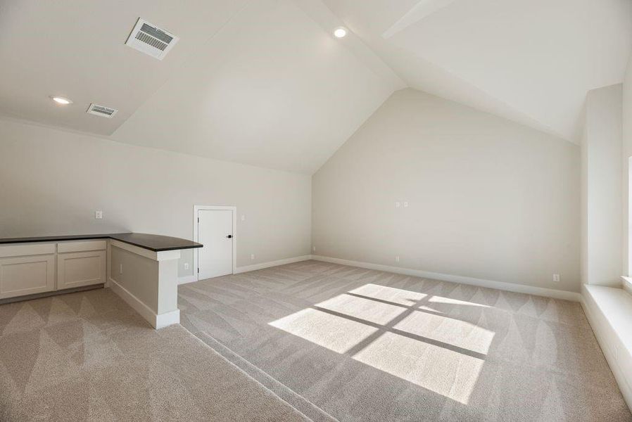 Spacious, unfurnished interior of a new home in Grand Estates of Anna, Anna (Image 19).