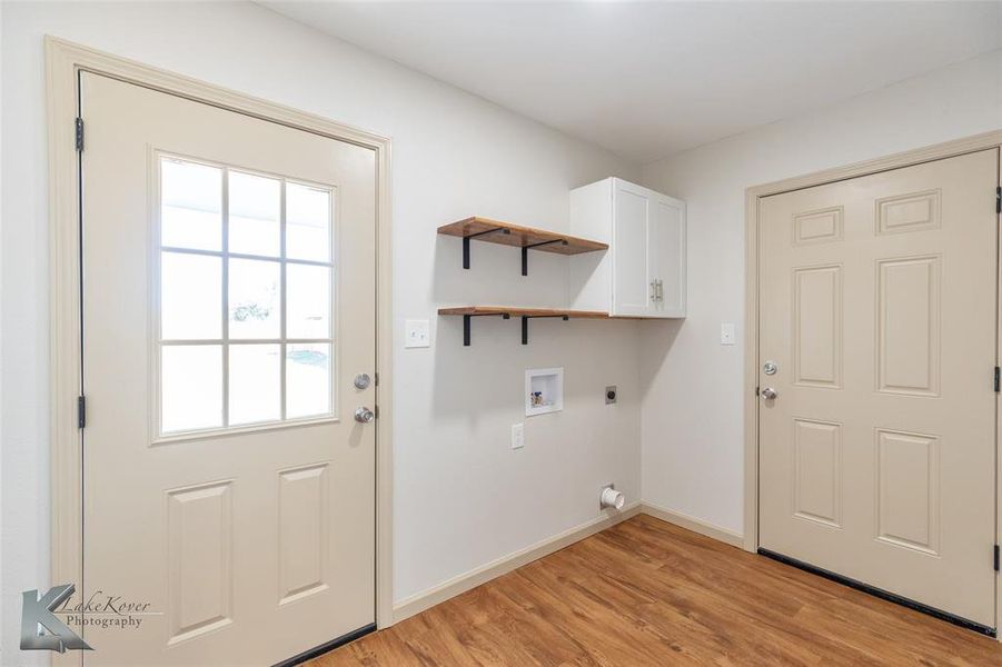 Spacious, unfurnished interior of a new home in , Abilene (Image 28). Spacious, unfurnished interior of a new home in , Abilene (Image 28).
