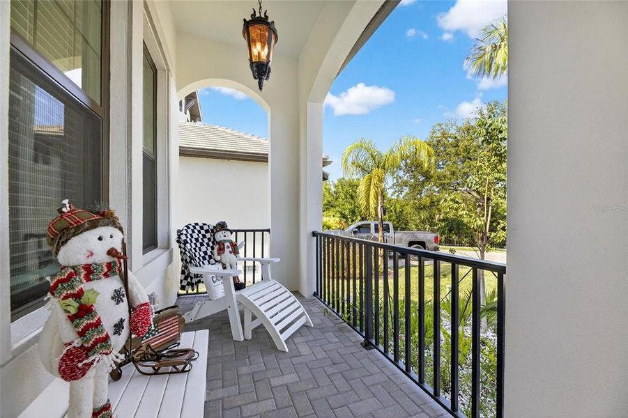 Exterior details and patio area of a home in SouthShore Yacht Club: Somerset Preserve, Ruskin (Image 30).