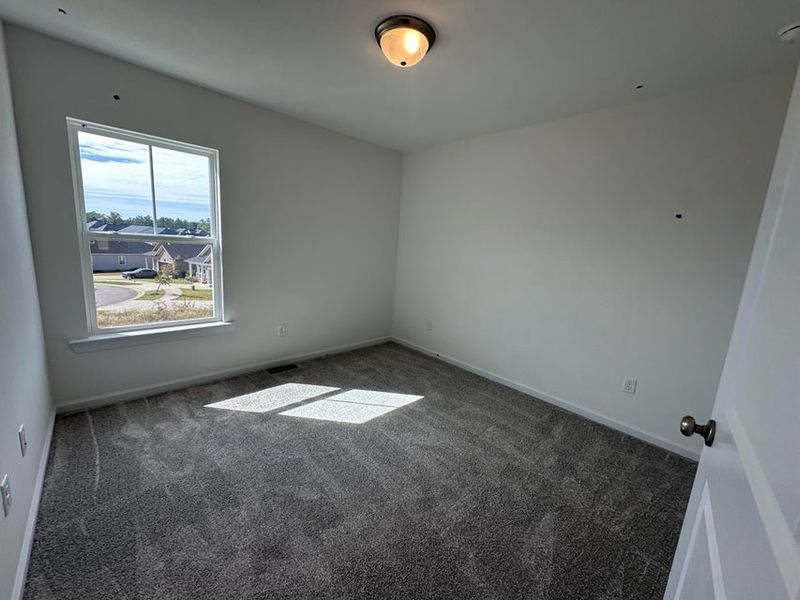 Spacious, unfurnished interior of a new home in Windsor, North Augusta (Image 13).