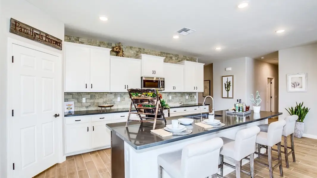 Representative furnished interior of a home built from the Citrine - Plan 5042 by D.R. Horton in Sycamore Vista, Vail (Image 10). Representative furnished interior of a home built from the Citrine - Plan 5042 by D.R. Horton in Sycamore Vista, Vail (Image 10).