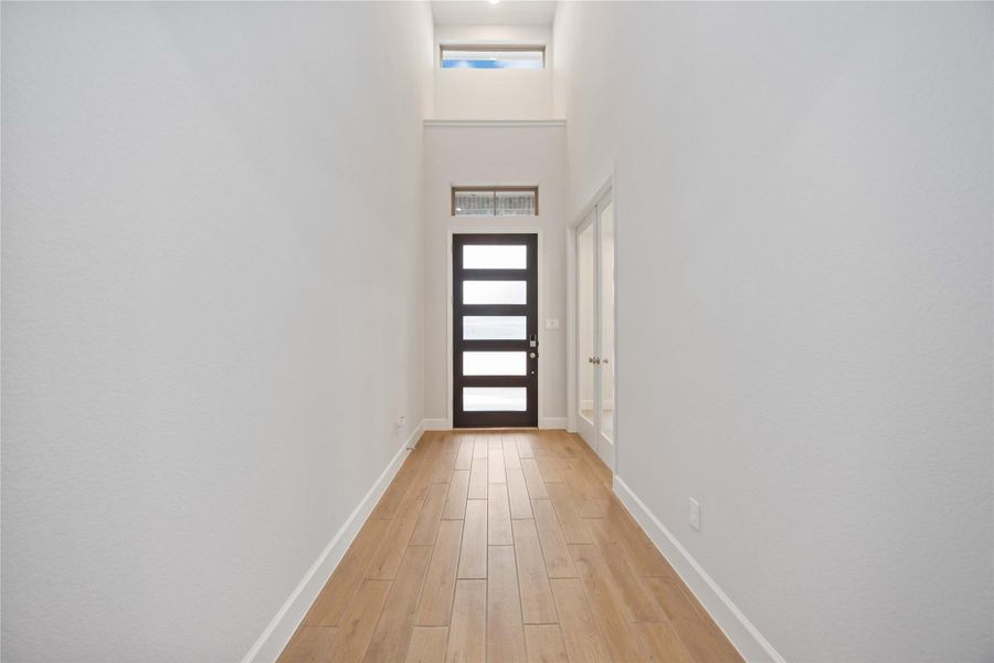 Spacious, unfurnished interior of a new home in Marvida 55' - Gated, Cypress (Image 20).