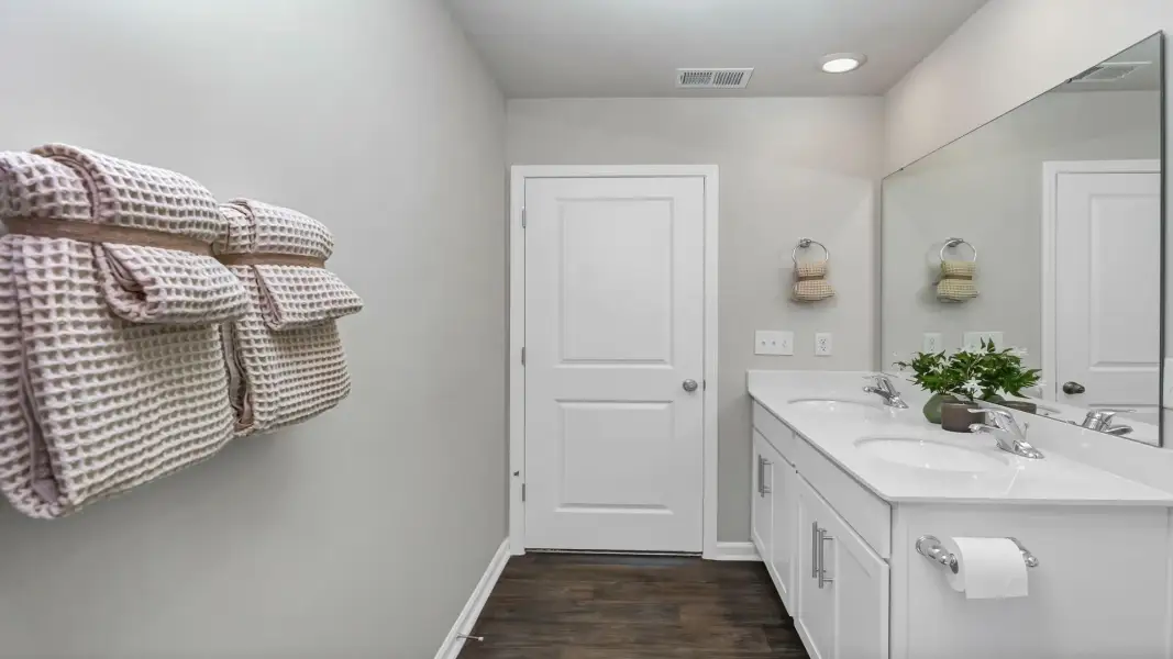 Furnished interior view inside a new home in Livingston Woods, Irmo (Image 25).