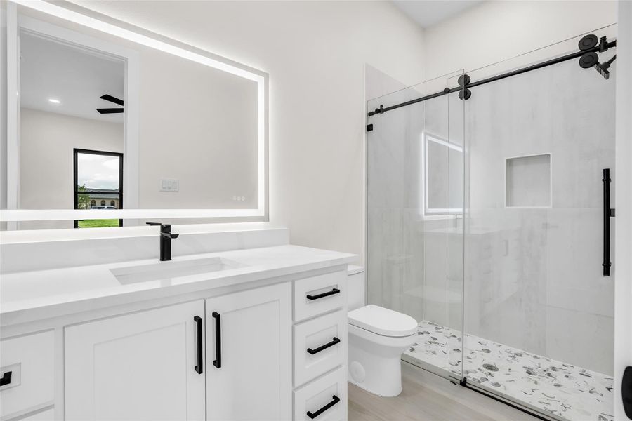 Furnished interior view inside a new home in , Tomball (Image 13).