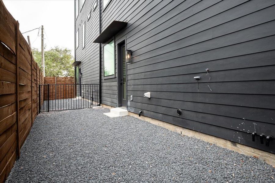 Exterior details and patio area of a home in , Dallas (Image 30).