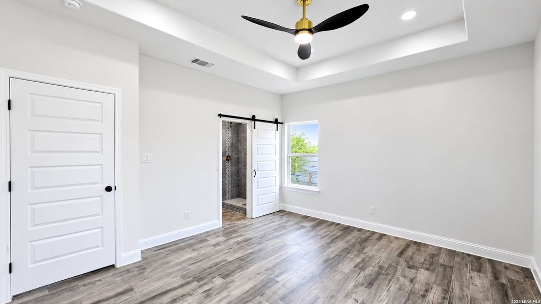 Spacious, unfurnished interior of a new home in , Eagle Pass (Image 30). Spacious, unfurnished interior of a new home in , Eagle Pass (Image 30).