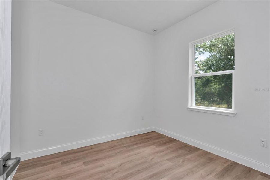 Spacious, unfurnished interior of a new home in , Citrus Springs (Image 41).