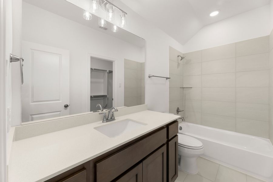 Furnished interior view inside a new home in Creekside, Royse City (Image 13).