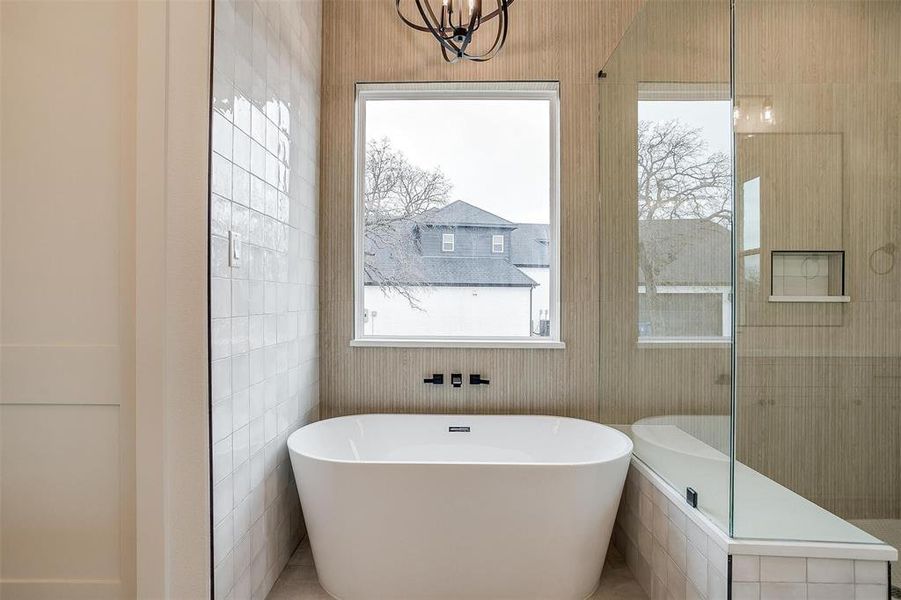 Furnished interior view inside a new home in , Lipan (Image 11).