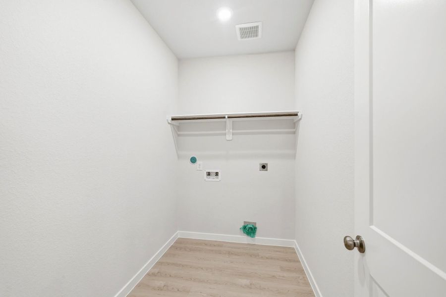 Spacious, unfurnished interior of a new home in Barrett Crossing, Crosby (Image 12). Spacious, unfurnished interior of a new home in Barrett Crossing, Crosby (Image 12).