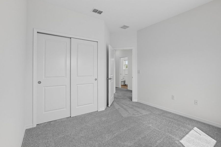 Spacious, unfurnished interior of a new home in Lochside, Mount Dora (Image 44).