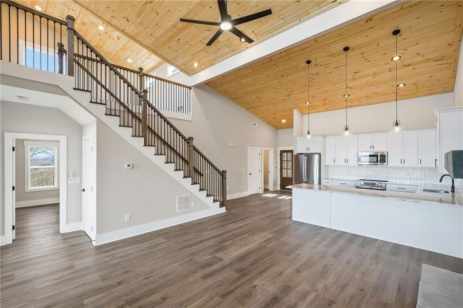 Spacious, unfurnished interior of a new home in , Ranger (Image 24).