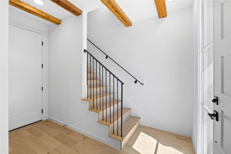 Spacious, unfurnished interior of a new home in Hacienda, Austin (Image 23).
