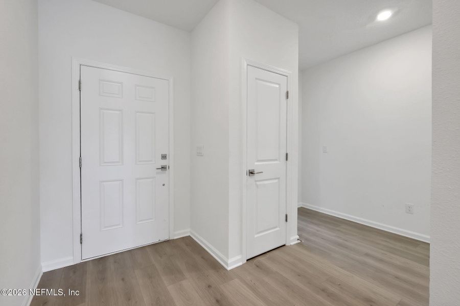 Spacious, unfurnished interior of a new home in , St. Augustine (Image 25).