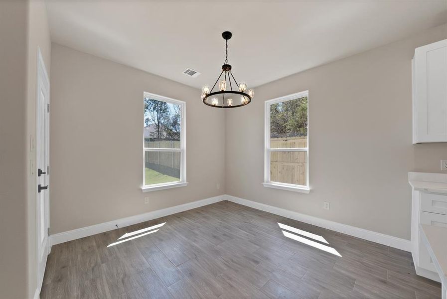Spacious, unfurnished interior of a new home in , Granbury (Image 23).