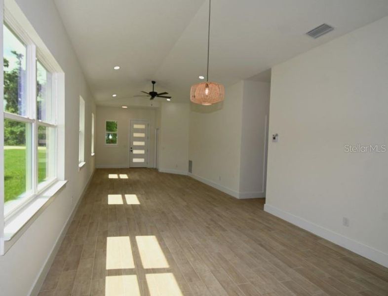 Double Pane Insulated Windows