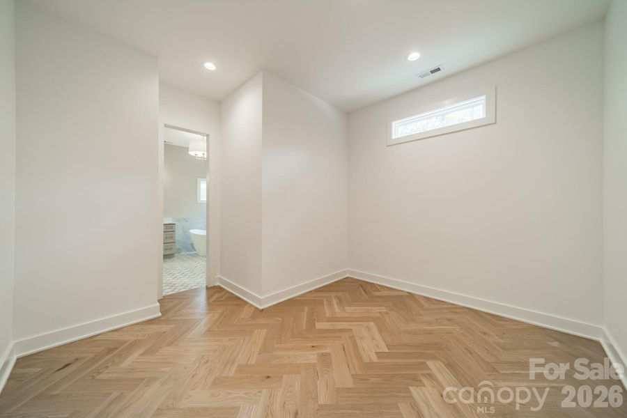 Your large Master Closet is the closet dreams are made of!