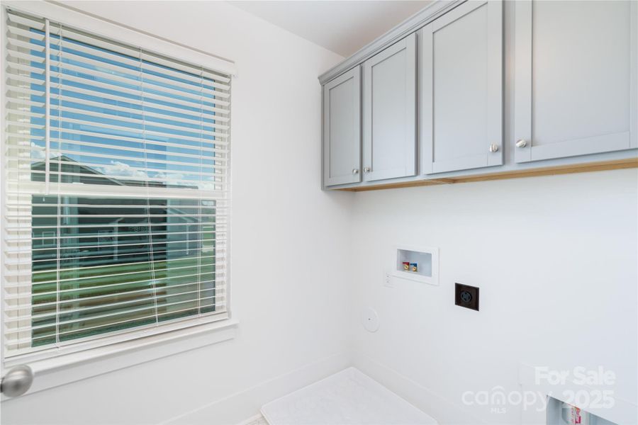 Image 28 of a home in .