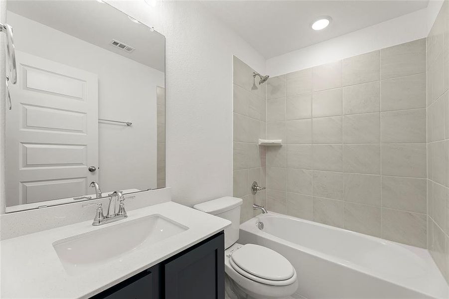 21. 5038 Duck Cove - 3RD Bath 21. 5038 Duck Cove - 3RD Bath