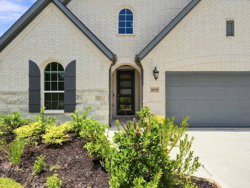 Exterior details and patio area of a home in , Magnolia (Image 28).