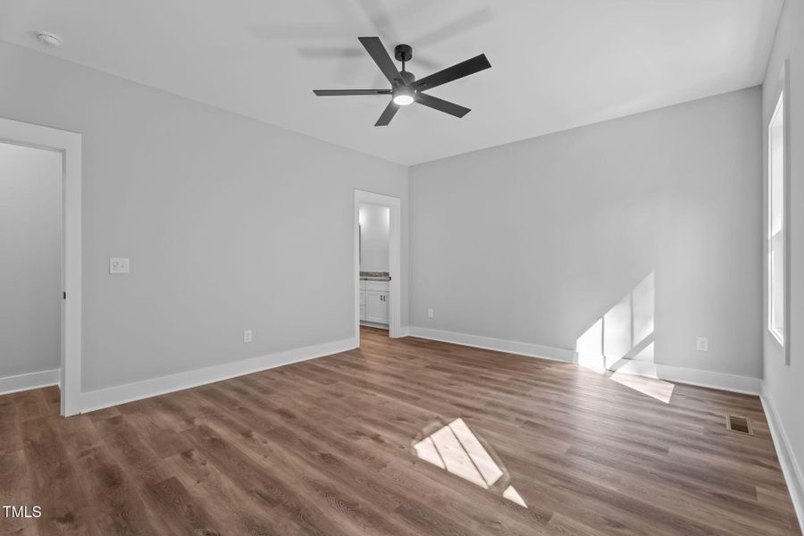 66-web-or-mls-DSC08807 66-web-or-mls-DSC08807