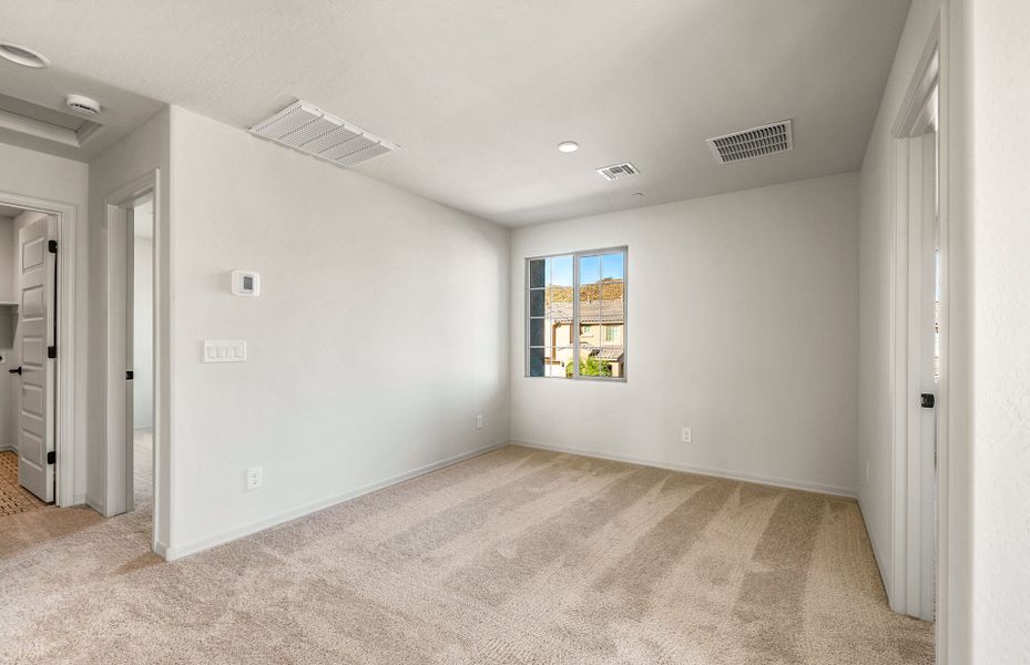 Spacious, unfurnished interior of a new home in Foothills at Northpointe, Peoria (Image 20). Spacious, unfurnished interior of a new home in Foothills at Northpointe, Peoria (Image 20).