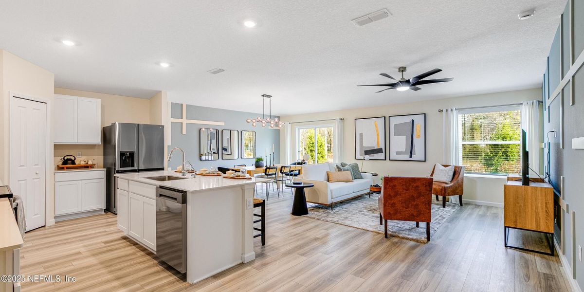 Furnished interior view inside a new home in Kings Preserve, Jacksonville (Image 4). Furnished interior view inside a new home in Kings Preserve, Jacksonville (Image 4).