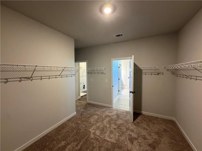 Spacious, unfurnished interior of a new home in Mallard’s Landing, Jefferson (Image 21).
