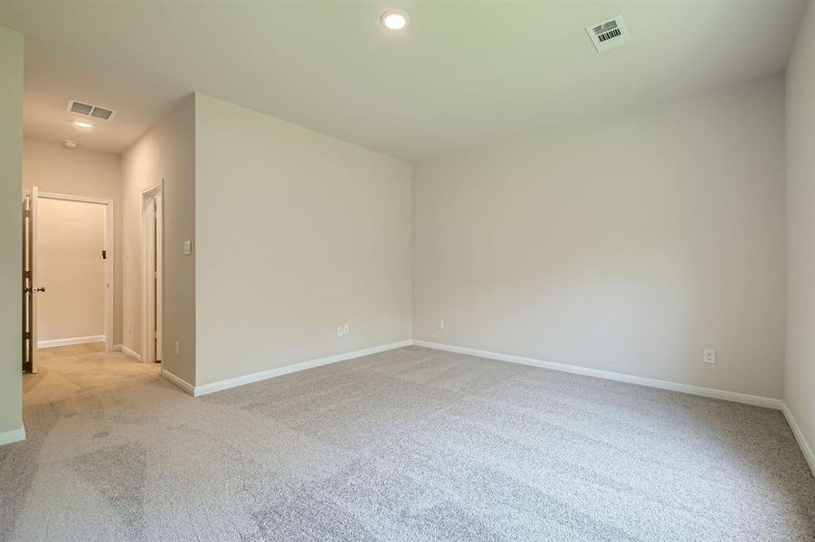 Spacious, unfurnished interior of a new home in Sperling Farms, Ferris (Image 13). Spacious, unfurnished interior of a new home in Sperling Farms, Ferris (Image 13).