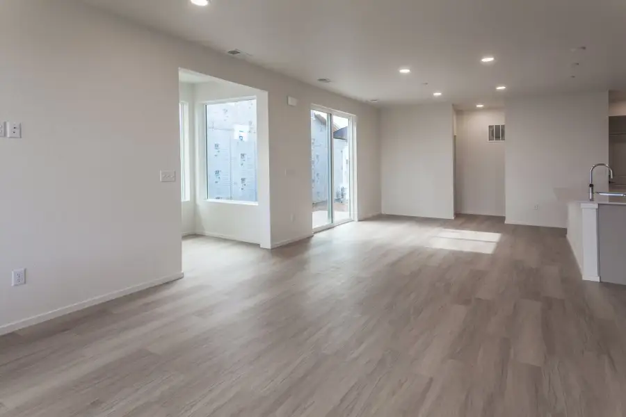 Spacious, unfurnished interior of a new home in Trailside, Timnath (Image 23). Spacious, unfurnished interior of a new home in Trailside, Timnath (Image 23).