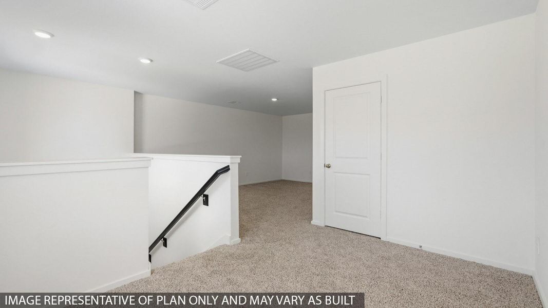 Spacious, unfurnished interior of a new home in Sunterra, Katy (Image 12).