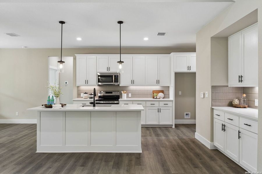 Furnished interior view inside a new home in , Canyon Lake (Image 6).