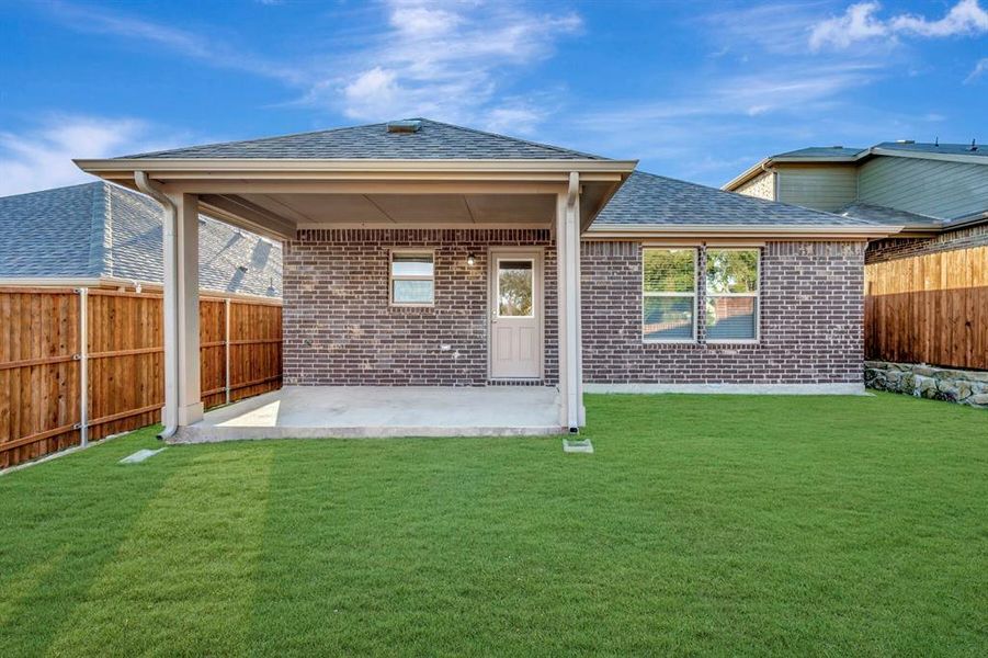 Exterior details and patio area of a home in ValleyBrooke, Mesquite (Image 23). Exterior details and patio area of a home in ValleyBrooke, Mesquite (Image 23).