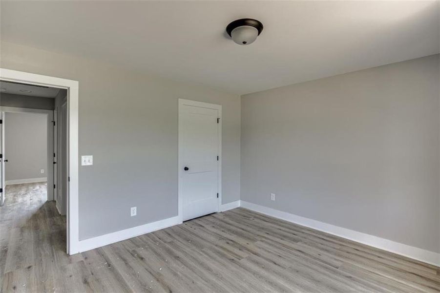 Spacious, unfurnished interior of a new home in , Hartwell (Image 18). Spacious, unfurnished interior of a new home in , Hartwell (Image 18).