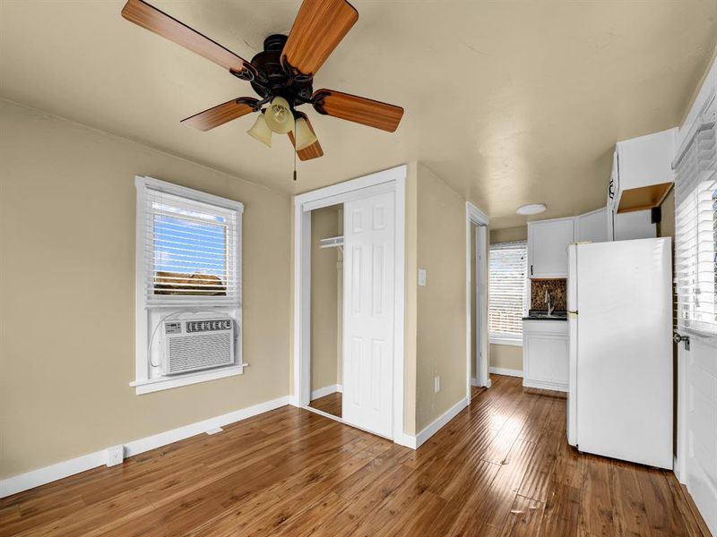 Spacious, unfurnished interior of a new home in , Weatherford (Image 17). Spacious, unfurnished interior of a new home in , Weatherford (Image 17).