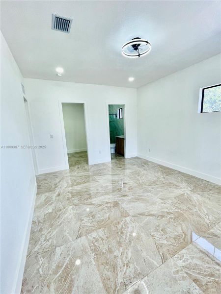 Spacious, unfurnished interior of a new home in , Clewiston (Image 24). Spacious, unfurnished interior of a new home in , Clewiston (Image 24).
