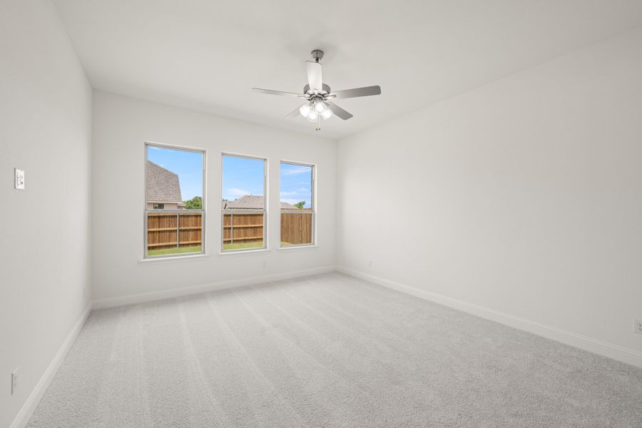 Spacious, unfurnished interior of a new home in Sheppard's Place, Waxahachie (Image 21). Spacious, unfurnished interior of a new home in Sheppard's Place, Waxahachie (Image 21).