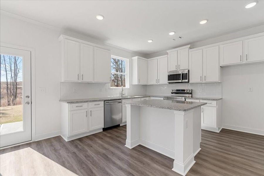 Furnished interior view inside a new home in Paces Estates, Lithia Springs (Image 8).