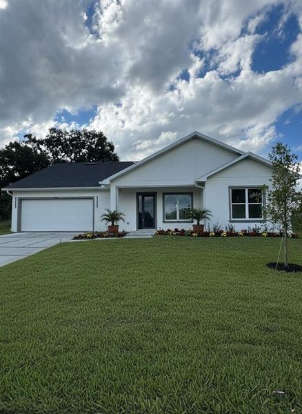 Exterior details and patio area of a home in , Sebring (Image 2).