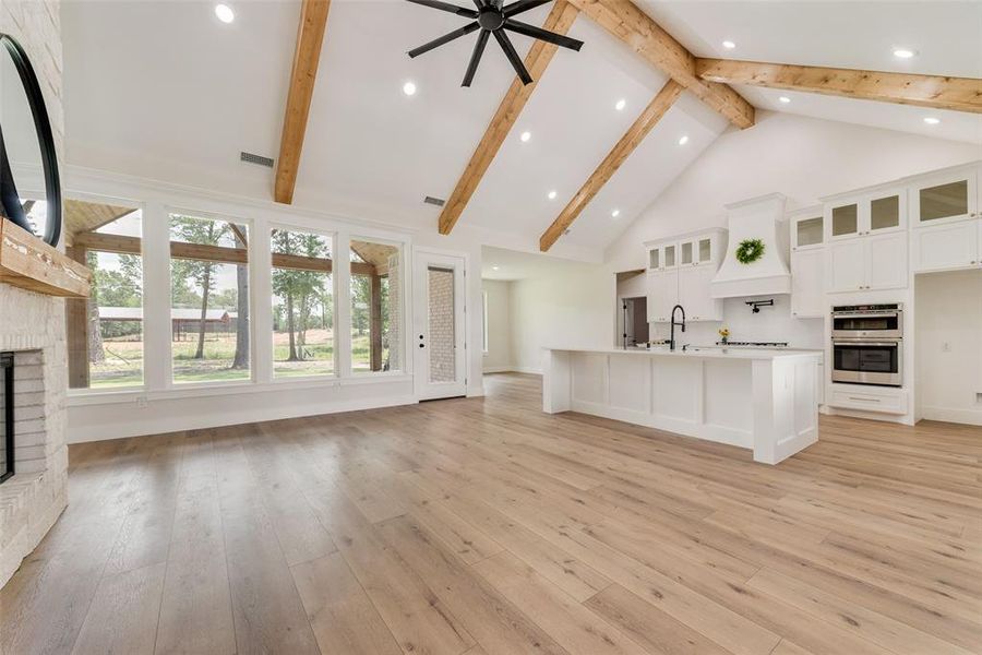 Spacious, unfurnished interior of a new home in , Lindale (Image 17).