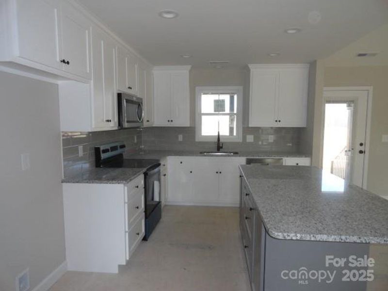 Image 17 of a home in .