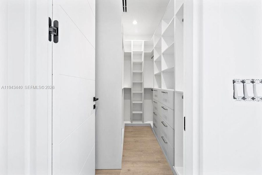 Furnished interior view inside a new home in , Fort Lauderdale (Image 18). Furnished interior view inside a new home in , Fort Lauderdale (Image 18).