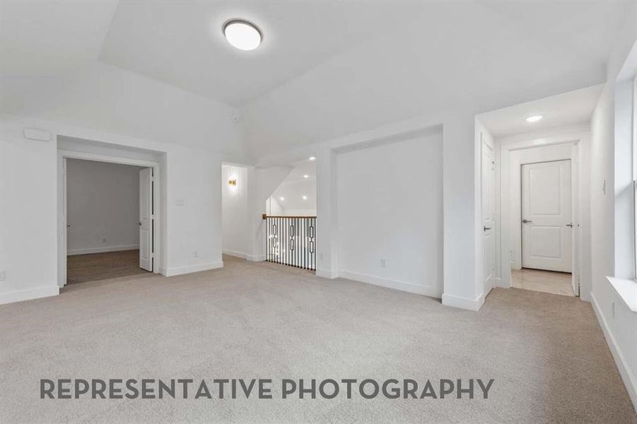 Spacious, unfurnished interior of a new home in Mosaic, Celina (Image 15).