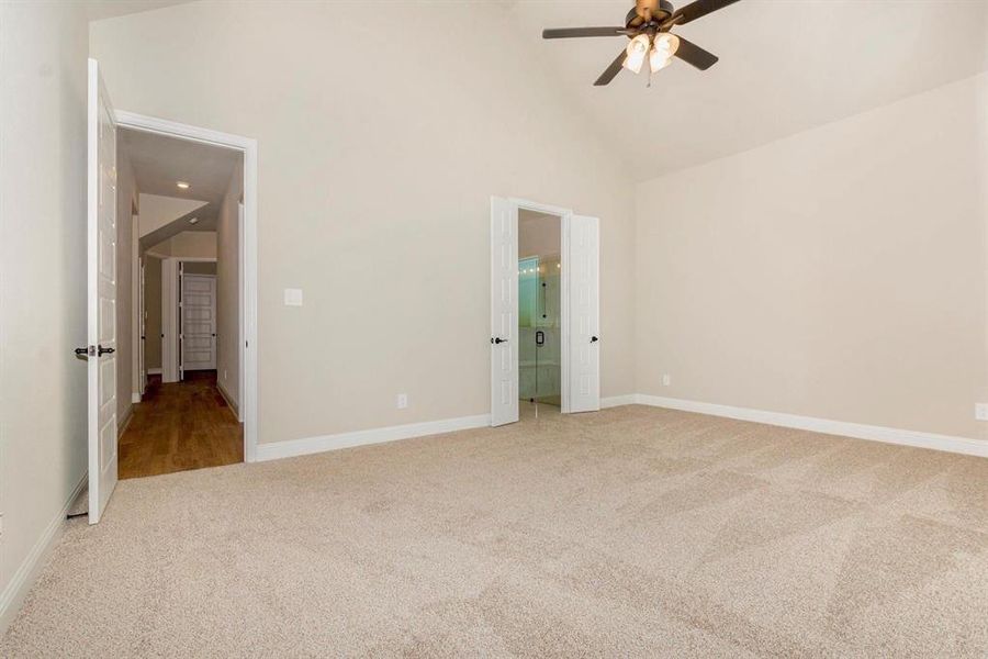 Spacious, unfurnished interior of a new home in , Prosper (Image 19).